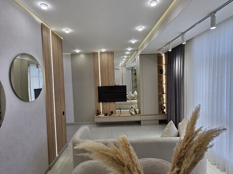 2-комн. новостройка - м. Кара Караев - 77 м²