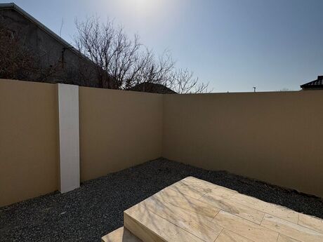 3 otaqlı həyət evi/bağ evi - Hövsan q. - 80 m²