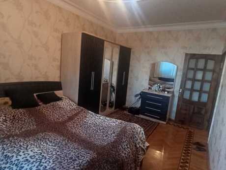 3 otaqlı köhnə tikili - Azadlıq Prospekti m. - 80 m²