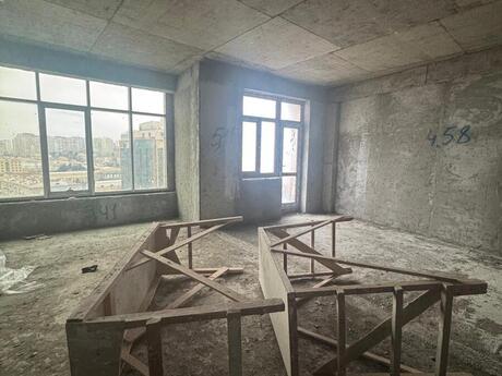 3-комн. новостройка - м. Низами - 169 м²