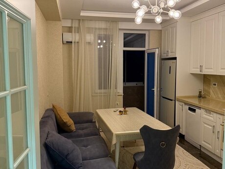 3 otaqlı yeni tikili - Neftçilər m. - 145 m²