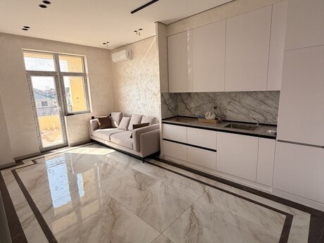 Satlr 3 otaql yeni tikili 84 m, Xamaz