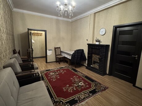 Объявление №5969536 - Баку, м. Нефтчиляр, 3-комн., 65 м², 2/2 этаж