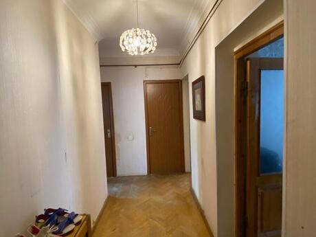 4 otaqlı köhnə tikili - Badamdar q. - 100 m²