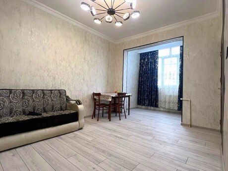 2 otaqlı köhnə tikili - 20 Yanvar m. - 60 m²
