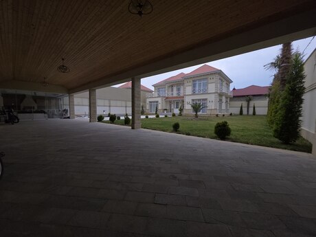 5 otaqlı həyət evi/bağ evi - Mərdəkan q. - 300 m²