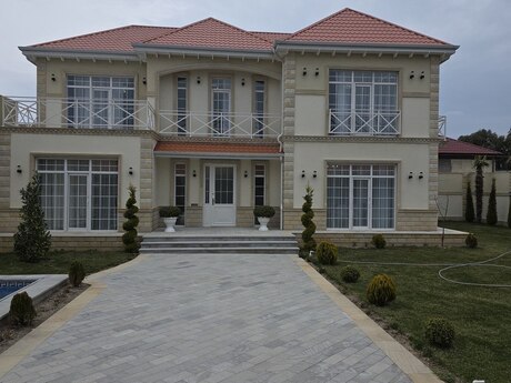 5 otaqlı həyət evi/bağ evi - Mərdəkan q. - 300 m²