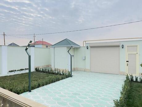 4 otaqlı həyət evi/bağ evi - Buzovna q. - 140 m²