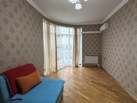 3 otaqlı köhnə tikili - Bakıxanov q. - 115 m²