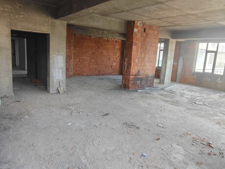 3 otaqlı yeni tikili - 28 May m. - 150 m²