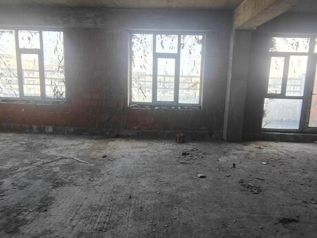 3 otaqlı yeni tikili - 28 May m. - 150 m²