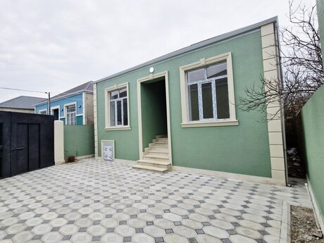 Satılır 4 otaqlı həyət evi/bağ evi 110 m², Binə q.