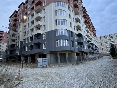 Satılır 3 otaqlı yeni tikili 74.2 m², Saray q.