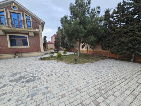 4 otaqlı həyət evi/bağ evi - Şüvəlan q. - 210 m²