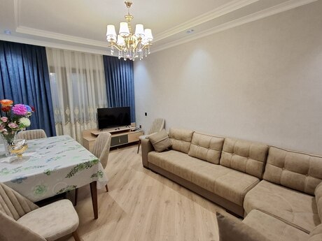 3-комн. вторичка - м. Азадлыг проспекти - 90 м²