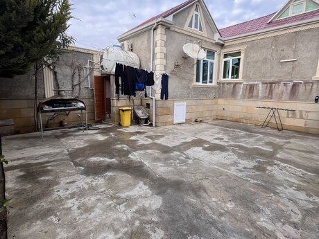 5 otaqlı həyət evi/bağ evi - Şıxov q. - 200 m²