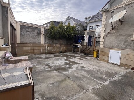 House with Garden, Villa For Sale