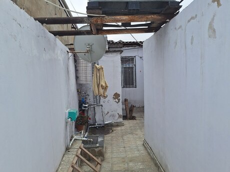 Satılır 3 otaqlı həyət evi/bağ evi 48 m², Biləcəri q.