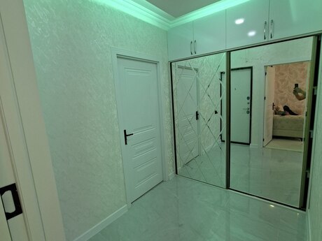 Satlr 2 otaql khn tikili 60 m, Hzi Aslanov q.