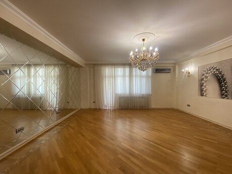 4 otaqlı yeni tikili - Nəsimi r. - 210 m²