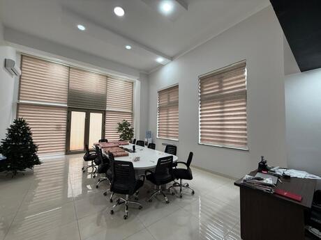 3 otaqlı ofis - 8 Noyabr m. - 100 m²