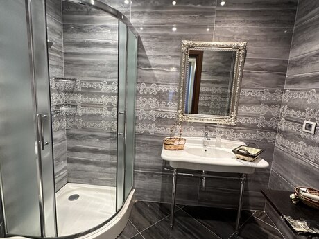 3 otaqlı yeni tikili - 28 May m. - 189 m²