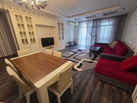 Elan №5970511 - Bakı, Gənclik m., 3 otaqlı, 165 m², 14/18 mərtəbə