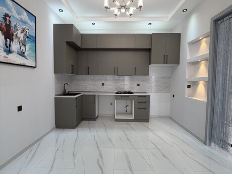 4 otaqlı həyət evi/bağ evi - Buzovna q. - 140 m²