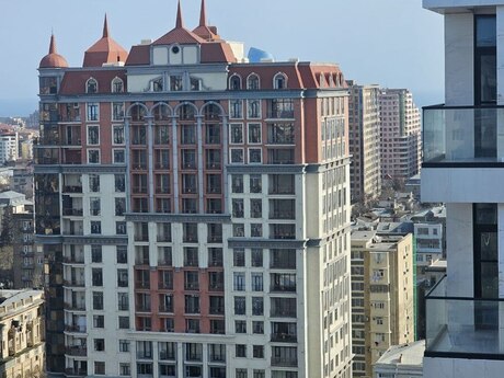 4 otaqlı yeni tikili - Nərimanov r. - 170.6 m²