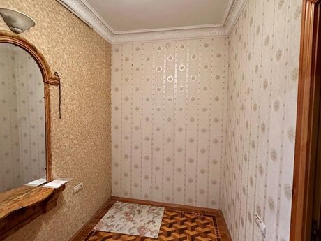 2 otaqlı köhnə tikili - Azadlıq Prospekti m. - 65 m²