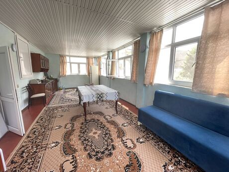 5 otaqlı həyət evi/bağ evi - İnşaatçılar m. - 160 m²