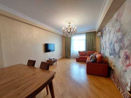 4 otaqlı yeni tikili - Memar Əcəmi m. - 150 m²
