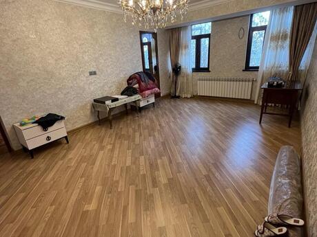 4-комн. вторичка - м. Азадлыг проспекти - 135 м²