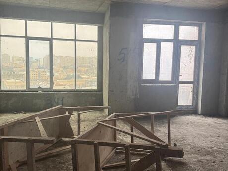 4 otaqlı yeni tikili - Nizami m. - 218 m²