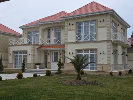5 otaqlı həyət evi/bağ evi - Mərdəkan q. - 3000 m²