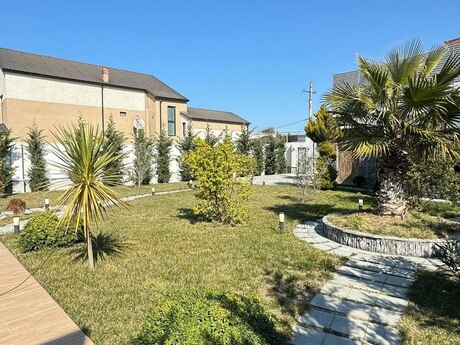 5 otaqlı həyət evi/bağ evi - Mərdəkan q. - 350 m²