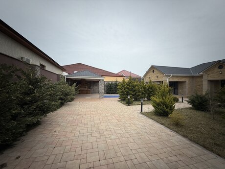 5 otaqlı həyət evi/bağ evi - Mərdəkan q. - 190 m²