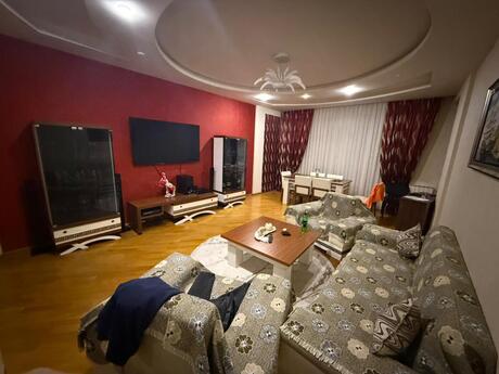 4 otaqlı yeni tikili - 8 Noyabr m. - 164 m²