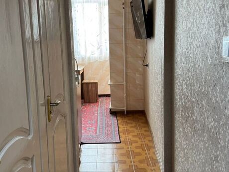 3 otaqlı köhnə tikili - Qara Qarayev m. - 75 m²