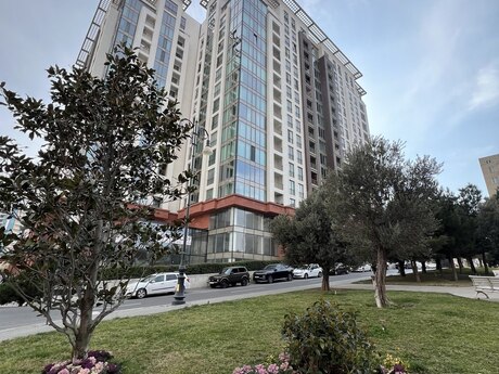 4 otaqlı yeni tikili - Elmlər Akademiyası m. - 185 m²