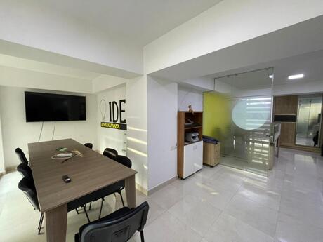 Объявление №5971568 - Баку, м. 28 мая, 4-комн., 135 м²