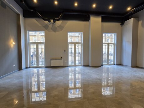 4 otaqlı ofis - Şah İsmayıl Xətai m. - 210 m²