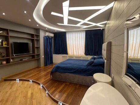 4 otaqlı yeni tikili - 28 May m. - 190 m²