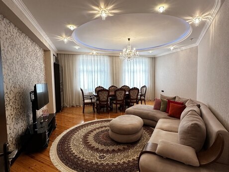 3 otaqlı yeni tikili - Yeni Yasamal q. - 132 m²