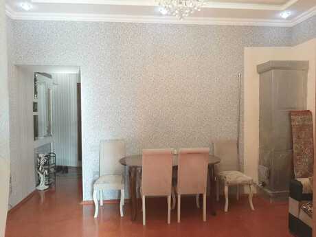 2 otaqlı köhnə tikili - Bakıxanov q. - 35 m²