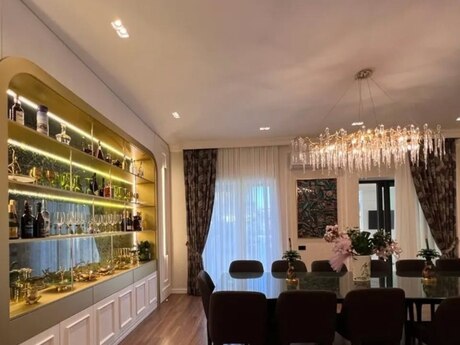 5 otaqlı həyət evi/bağ evi - Mərdəkan q. - 400 m²
