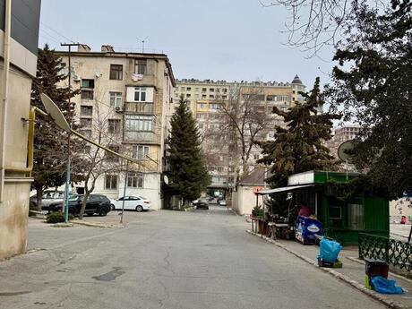 2 otaqlı köhnə tikili - Elmlər Akademiyası m. - 30 m²
