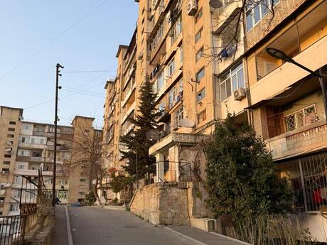 4 otaqlı köhnə tikili - Xətai r. - 117 m²