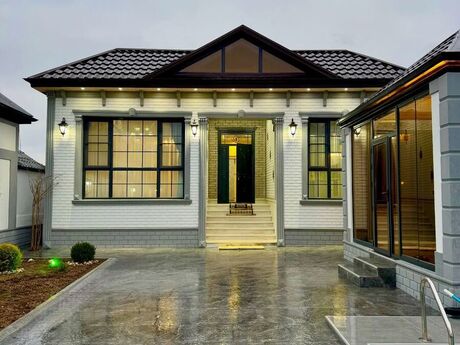 3 otaqlı həyət evi/bağ evi - Buzovna q. - 130 m²