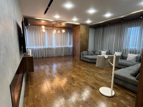 4 otaqlı yeni tikili - Şah İsmayıl Xətai m. - 185 m²